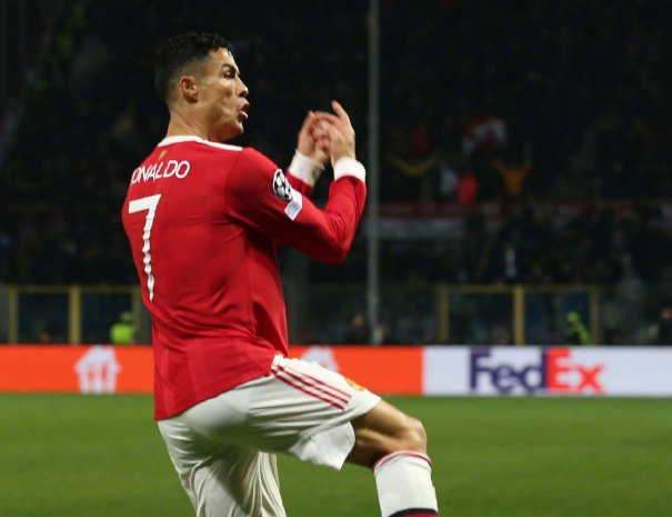 kaiyun-赛地聚焦：荷甲集结日热度飙升，上海海港队长鼓劲，更衣室稳定，阵容厚度经受考验的简单介绍