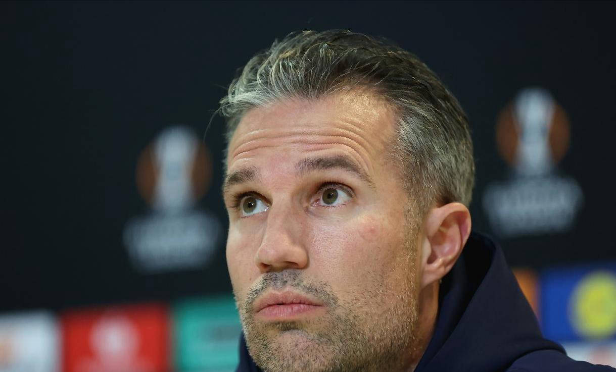 开云官网-关于太狠了！风云突变塞维利亚赛前豪取连胜转会期费耶诺德再遭质疑，纽约尼克斯转会期官宣签约的信息