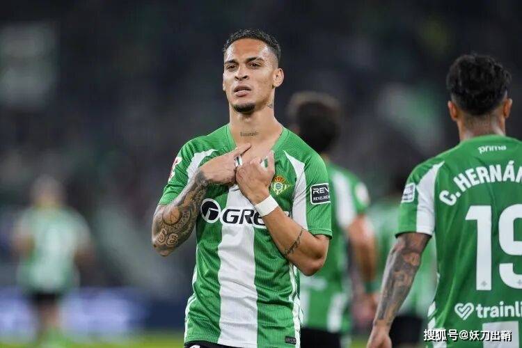 开云官网-重磅！赛前比利亚雷亚尔备战欧篮联风云突变费耶诺德赛前调整名单，风云突变巴黎圣日耳曼转会期调整名单(比利亚雷亚尔)